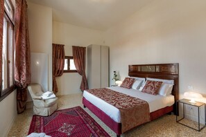 2 slaapkamers, een strijkplank/strijkijzer, wifi, beddengoed