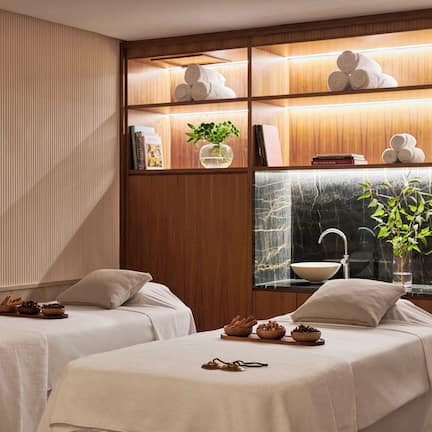 Couples treatment rooms, sauna, steam room, Turkish bath