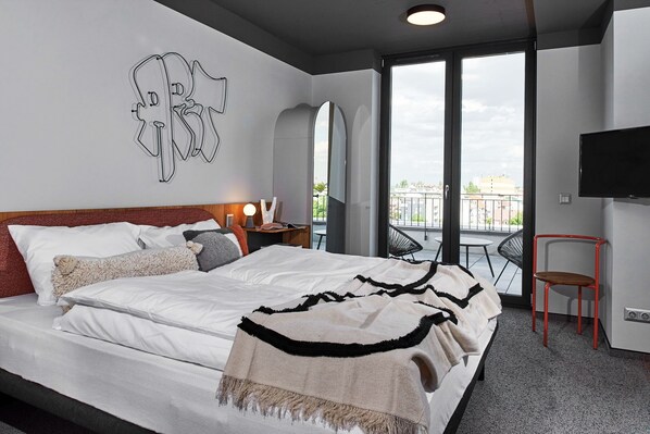 تجهيزات عازلة للصوت وواي فاي مجانًا وملاءات أسرّة