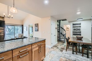 Huoneisto, 3 makuuhuonetta | Sisätilat