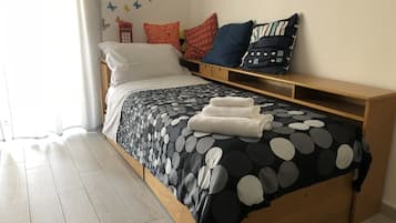 2 chambres, fer et planche Ă repasser, Wi-Fi, draps fournis