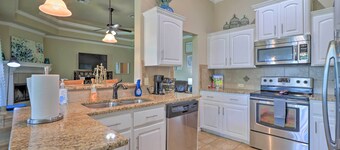 BBQ Ready: Harker Family Retreat w/ Yard!