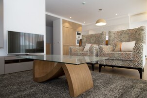 Televisión 32 pulgadas con canales de televisión por cable