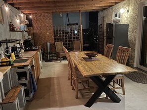 Dining - *LUXURIOUS 2 person STUDIO* (Noord)