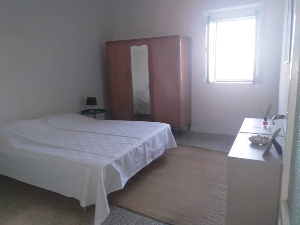 2 عدّة غرف نوم