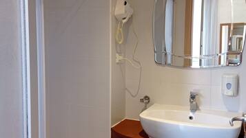 Panoramic Double Room | Bathroom