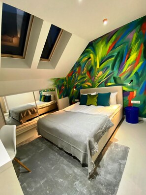 Kamar Double Deluks | Meja kerja, tirai kedap cahaya, Wi-Fi gratis, dan seprai linen