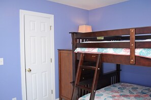 4 Schlafzimmer, Bügeleisen/Bügelbrett, kostenloses WLAN