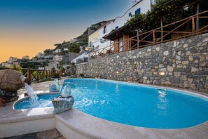 Outdoor pool - Spring Villa with panoramic views and private pool (Furore)