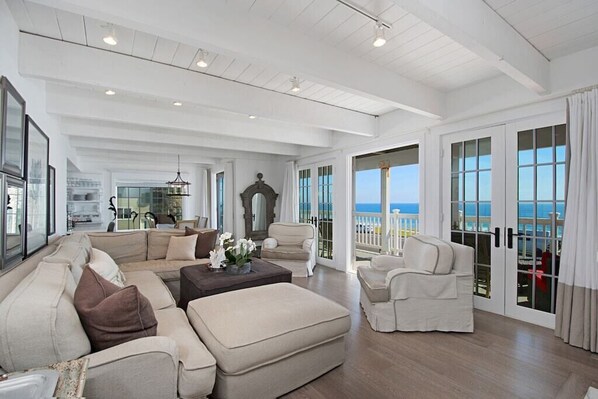 TV connectée, cheminée