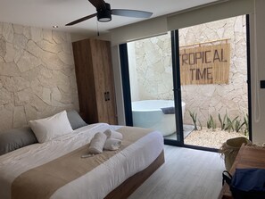 2 bedrooms, in-room safe, free WiFi, bed sheets