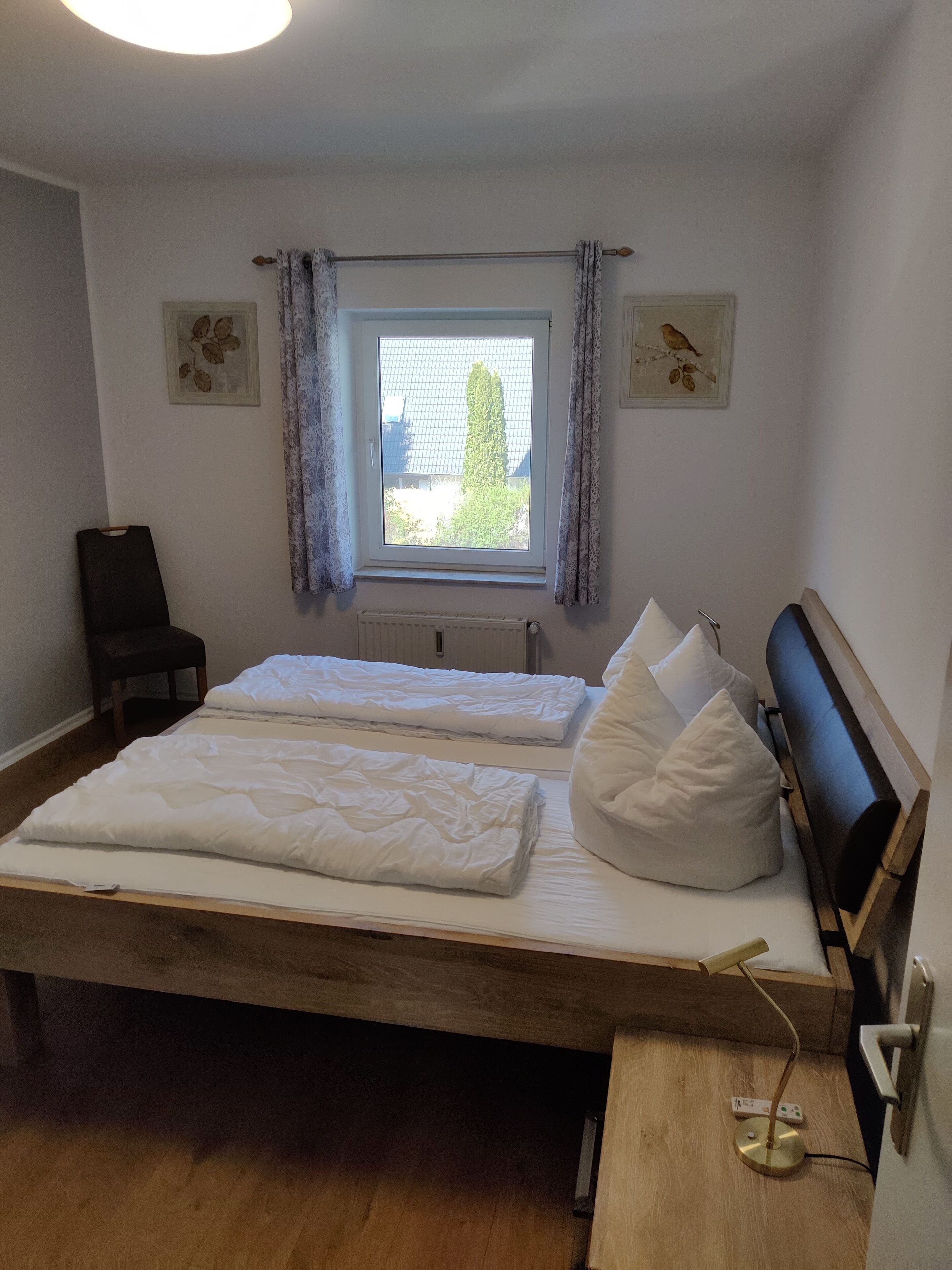 2 bedrooms, iron/ironing board, travel crib, free WiFi