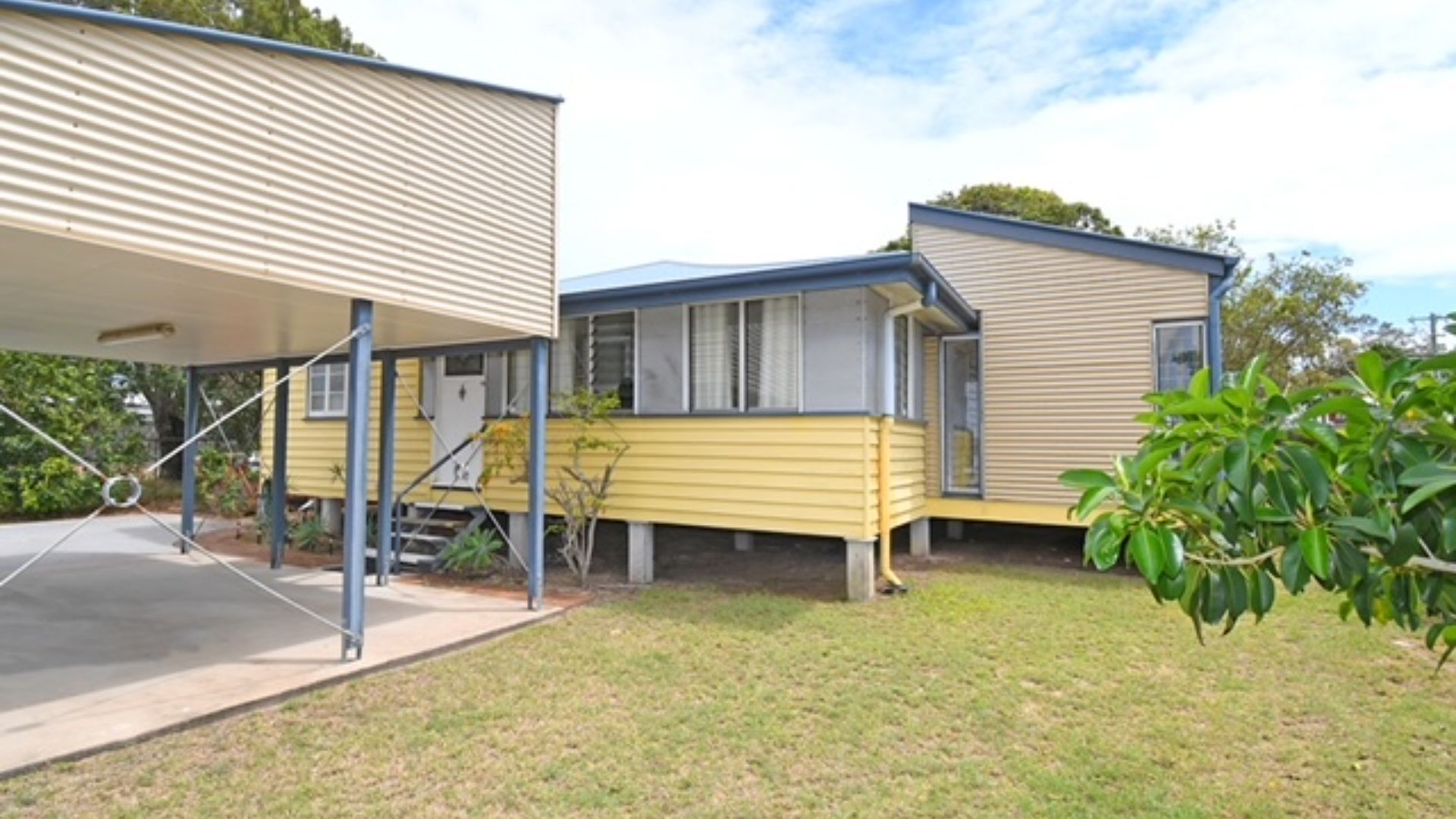 Torquay Treasure - Located in beautiful Hervey Bay less than 100m walk to the beach — image 12