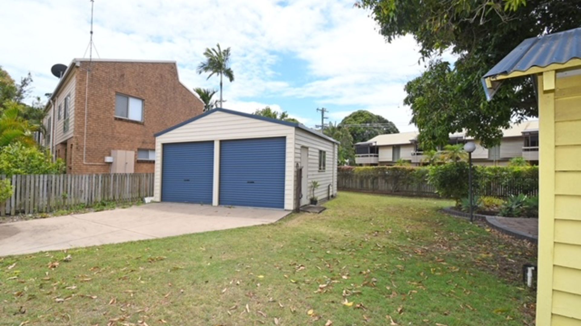 Torquay Treasure - Located in beautiful Hervey Bay less than 100m walk to the beach — image 9