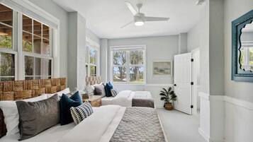 8 bedrooms, desk, iron/ironing board, travel cot