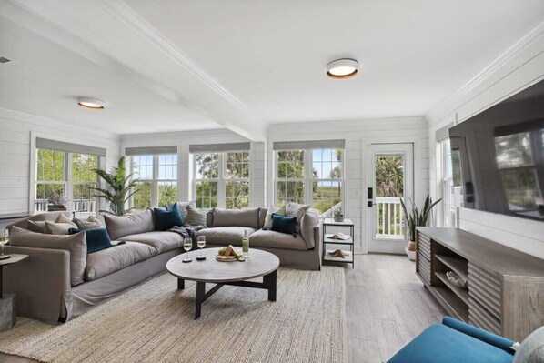 Unclassified image, 1 of 34, button