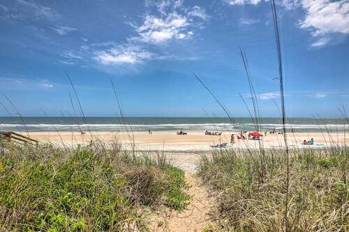Surfside Oceanfront Cottage w/ Beach Access!
