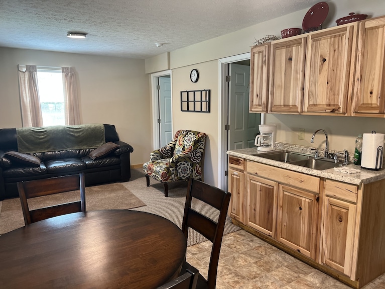 Beautiful 4 Unit Lodge W/ Hot Tub, Wifi, Fire Pits & Pavilion Area With Grills - Blue Ridge Mountains