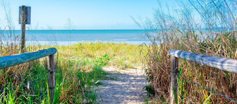 Large Family Home on Lammermoor Beach