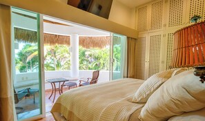 5 slaapkamers, een strijkplank/strijkijzer, reisbedje, gratis wifi