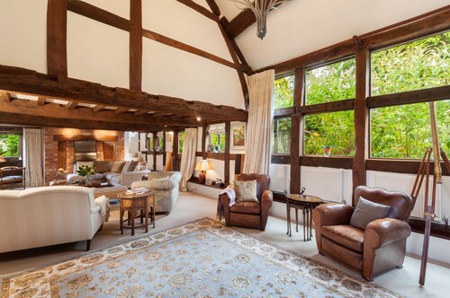 Exclusive and private regenerative farming estate set in the English countryside