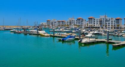 Appartement vue mer Ă marina Agadir
