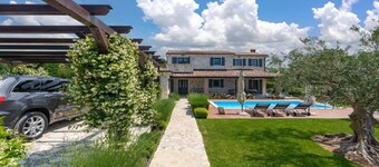Rustic Villa Noce with pool