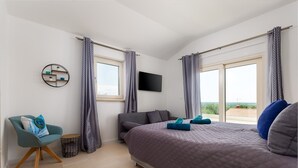 4 soverom, strykejern/-brett, wi-fi og sengetøy