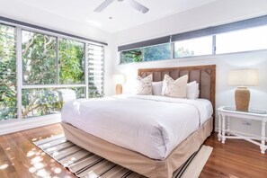 3 bedrooms, iron/ironing board, travel cot, WiFi