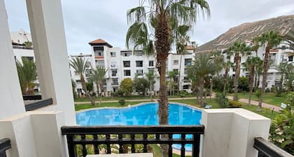 Pool view apartment in Marina