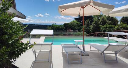Exclusive villa with pool in the Roero countryside