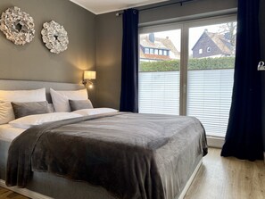 2 bedrooms, in-room safe, free WiFi, bed sheets