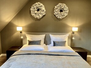 2 bedrooms, in-room safe, free WiFi, bed sheets