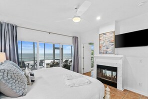 3 bedrooms, iron/ironing board, free WiFi, bed sheets - Beach Front Home on Cape San Blas (Cape San Blas)