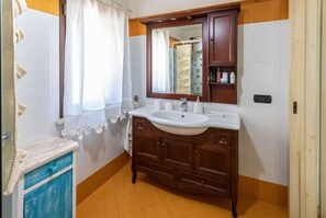 Basic Apartment | Bathroom | Bidet - Villetta Casetta Li Foggi (Gallipoli)