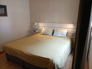 2 Schlafzimmer, Bügeleisen/Bügelbrett, kostenloses WLAN, Bettwäsche