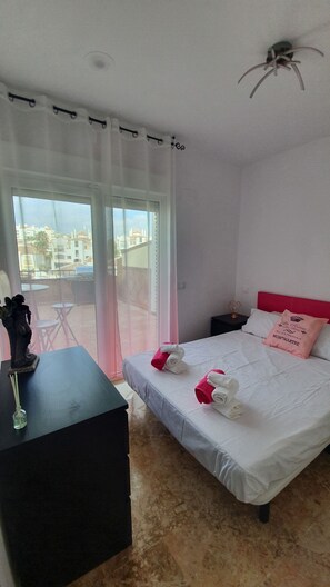 3 slaapkamers, wifi, beddengoed