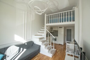 TV - Live with a fantastic view in the city center (Prague)