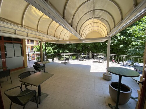 Lovely Apartment just above the lake Bled