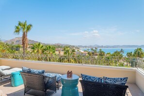 Property grounds - Secluded Villa in Del Mar! Chef, Butler and access to Golf, Spa, Gym & More! (San Jose del Cabo)