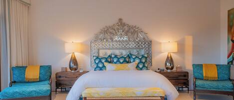 4 bedrooms, desk, iron/ironing board, travel cot