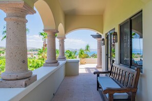 Terrace/patio - Secluded Villa in Del Mar! Chef, Butler and access to Golf, Spa, Gym & More! (San Jose del Cabo)