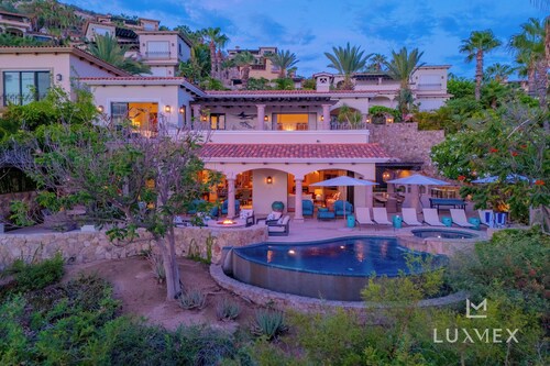 Secluded Villa in Del Mar! Chef, Butler and access to Golf, Spa, Gym & More!