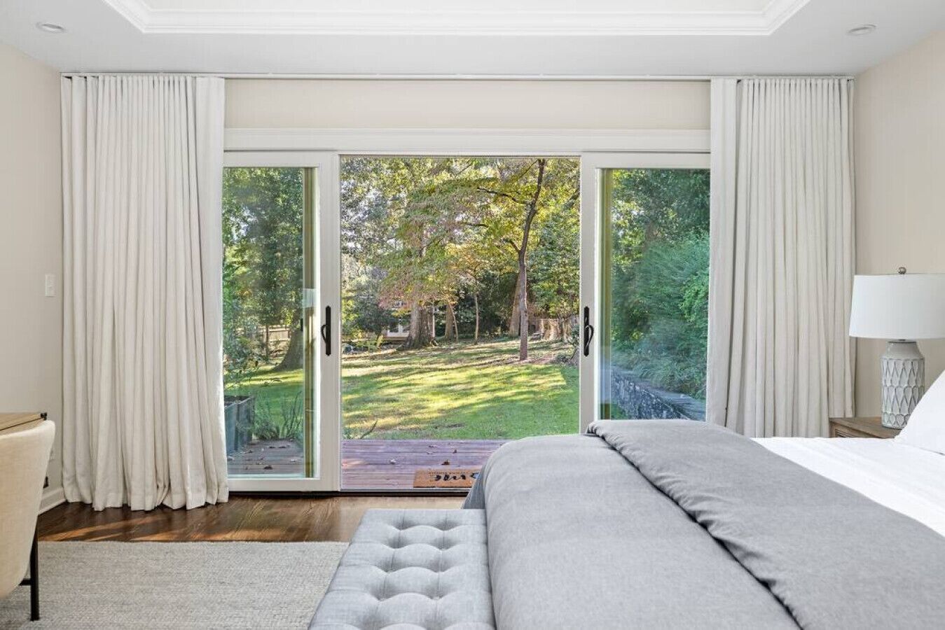 4 bedrooms, desk, iron/ironing board, WiFi