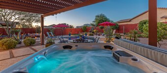 Mt VIEWS, Trails & Golf Oasis, Resort Amenities: Htd POOL, Spa, Putt Green, 3 Mt Bikes