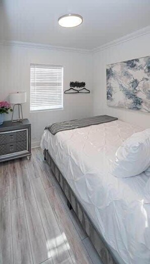 5 bedrooms, iron/ironing board, WiFi, bed sheets - Historic Oasis for Groups | Great Location | Pool (New Orleans)