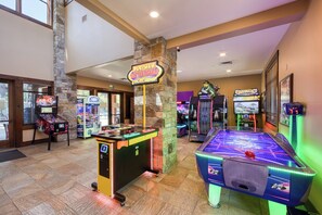 Spielezimmer