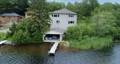 On the Minocqua Chain! Pet Friendly! 5 Bedroom! August Dates Open!