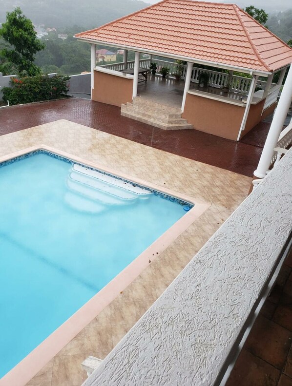Piscine extérieure