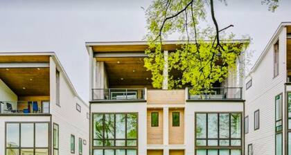 2 Modern Luxurious Side by Side Townhomes by Music City Luxury Stays